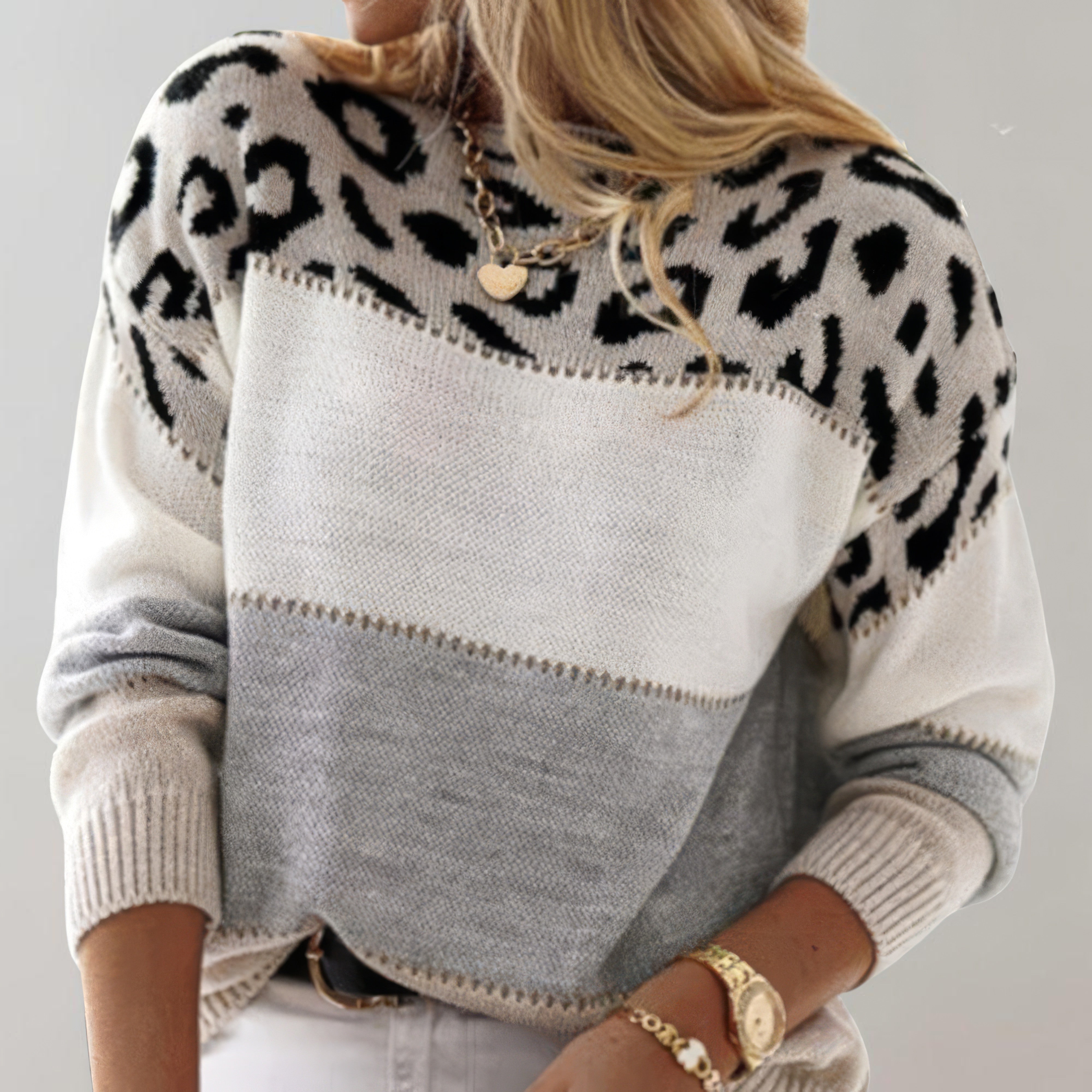 Avora Lyon | Leopardí elegantný sveter