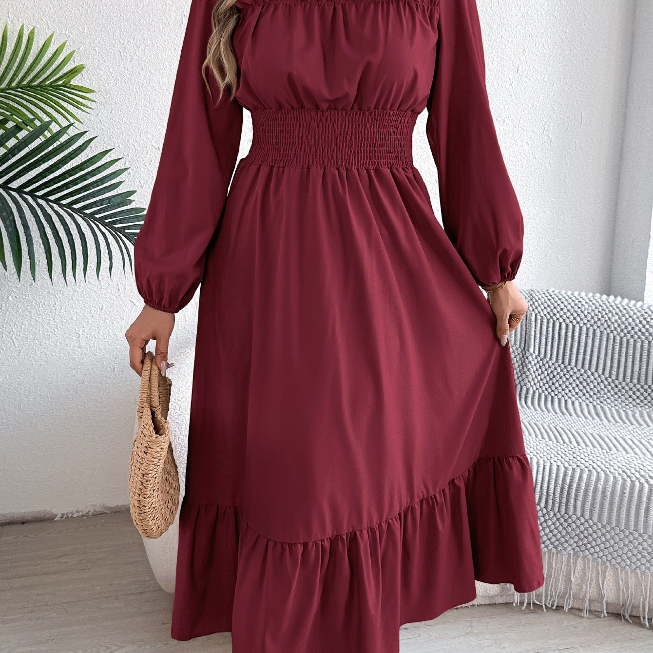 Avora Lyon | Elegantná dlhá šaty s volánmi